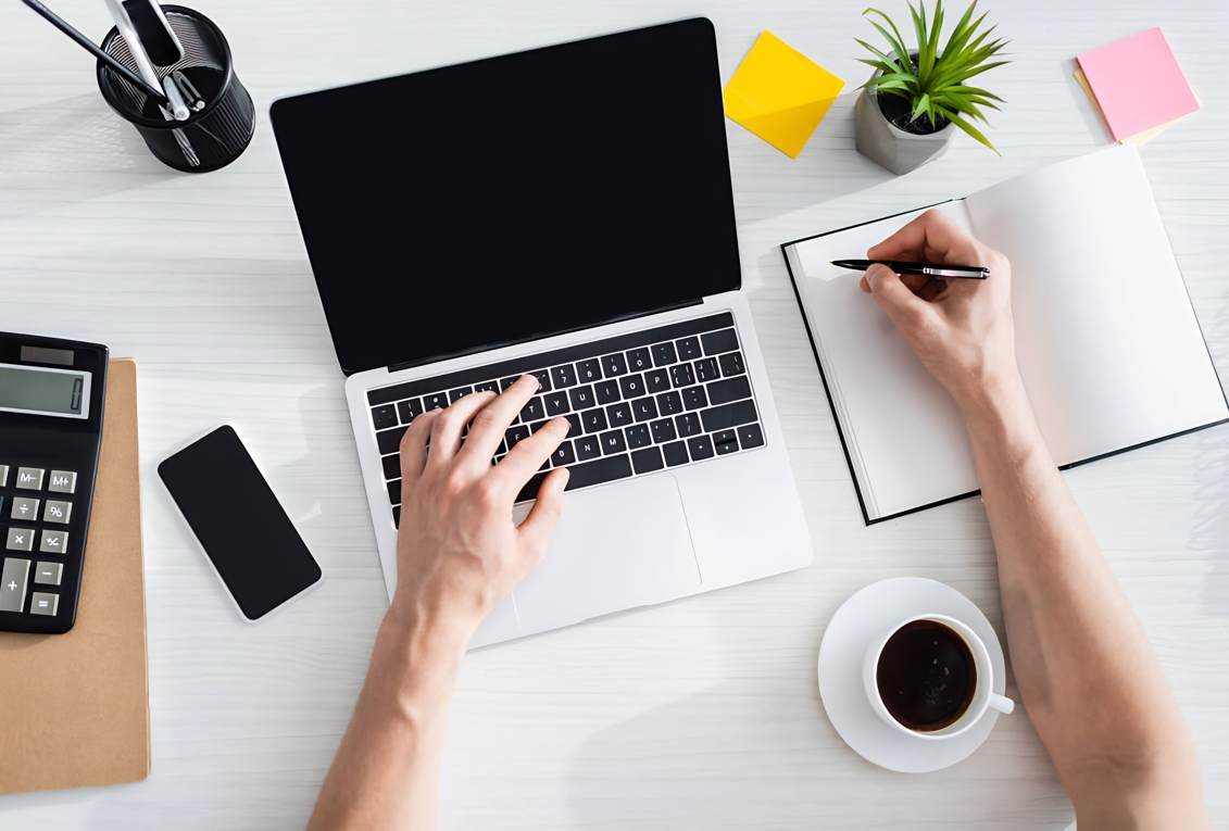 告別模板化設(shè)計:定制專屬APP為何如此重要